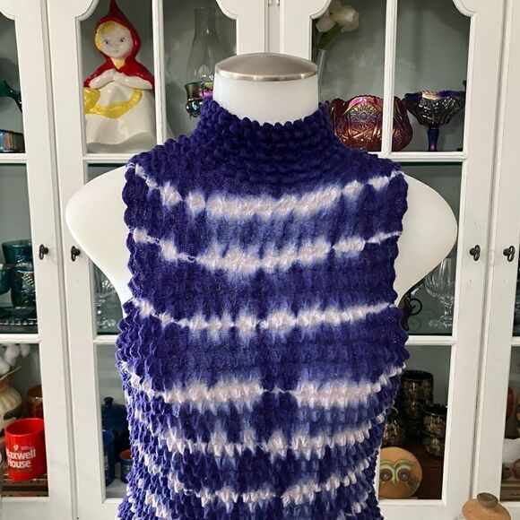 Purple White Tie-dye Crinkle Smocked Tank Top - Picture 2 of 8